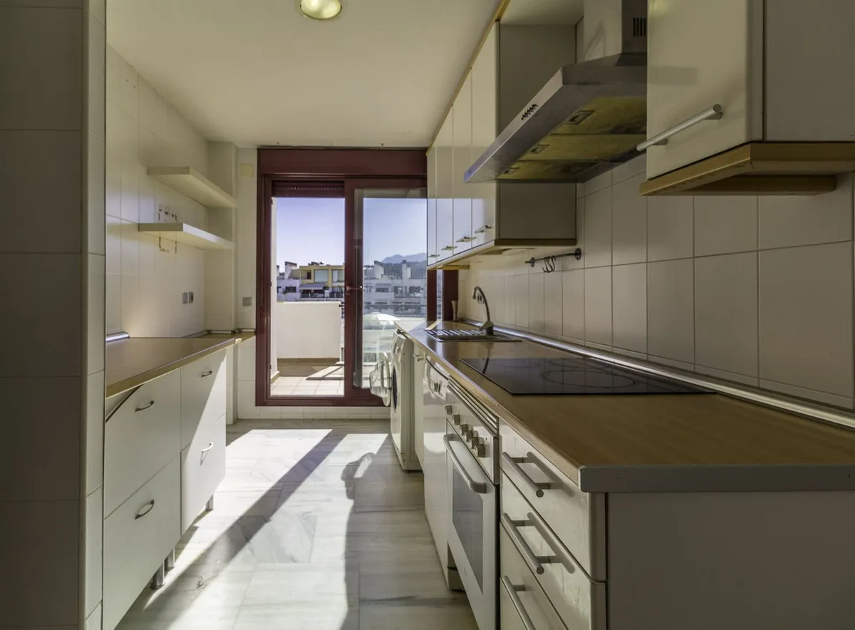 2e5bf164-378b-4796-9f1b-80c5e9c9f2cd