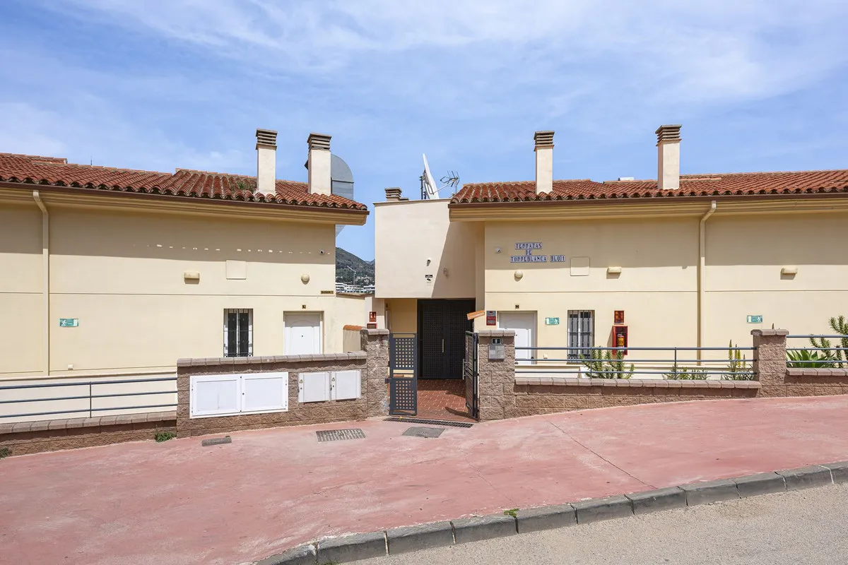 834525dc-ad68-47e6-b6d1-d9a567d7e91c