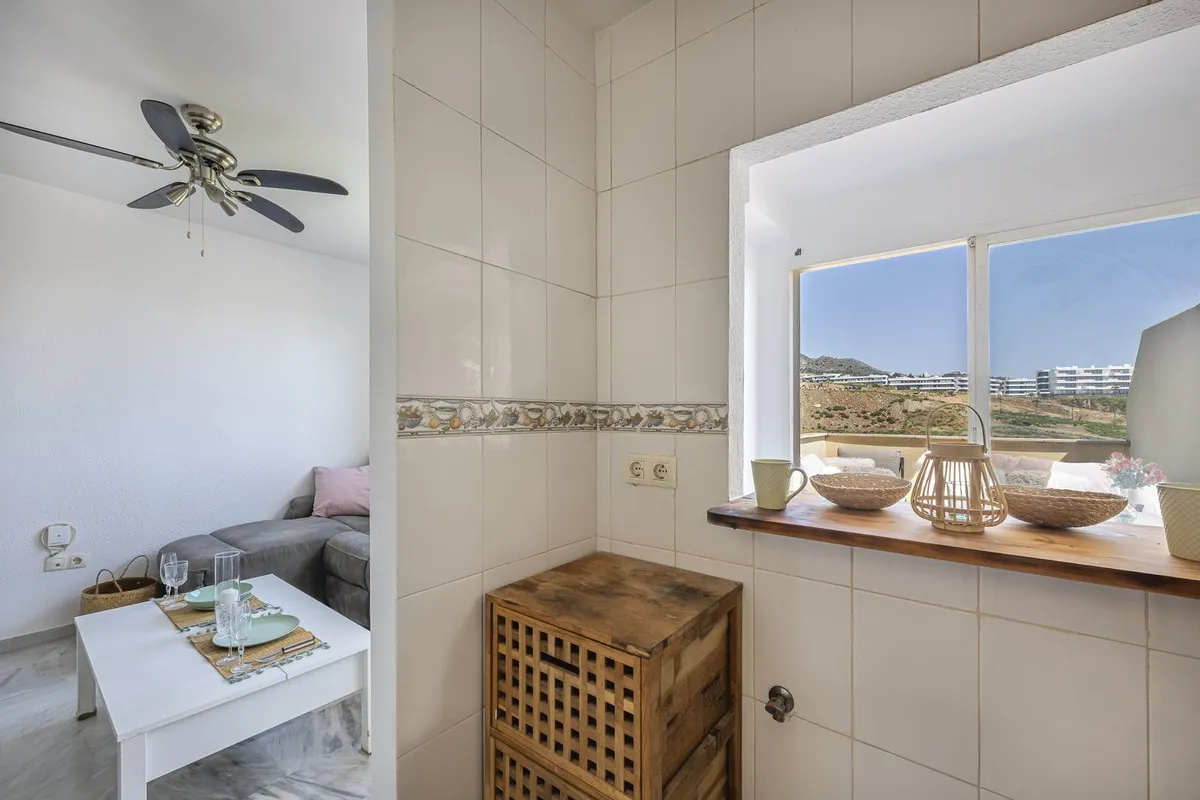 ac656873-5674-420e-85b8-1c6acc95df7b