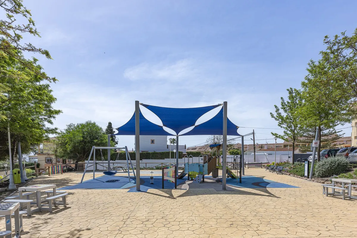 c7c2e050-a59c-49a9-aa5a-eeab55884007