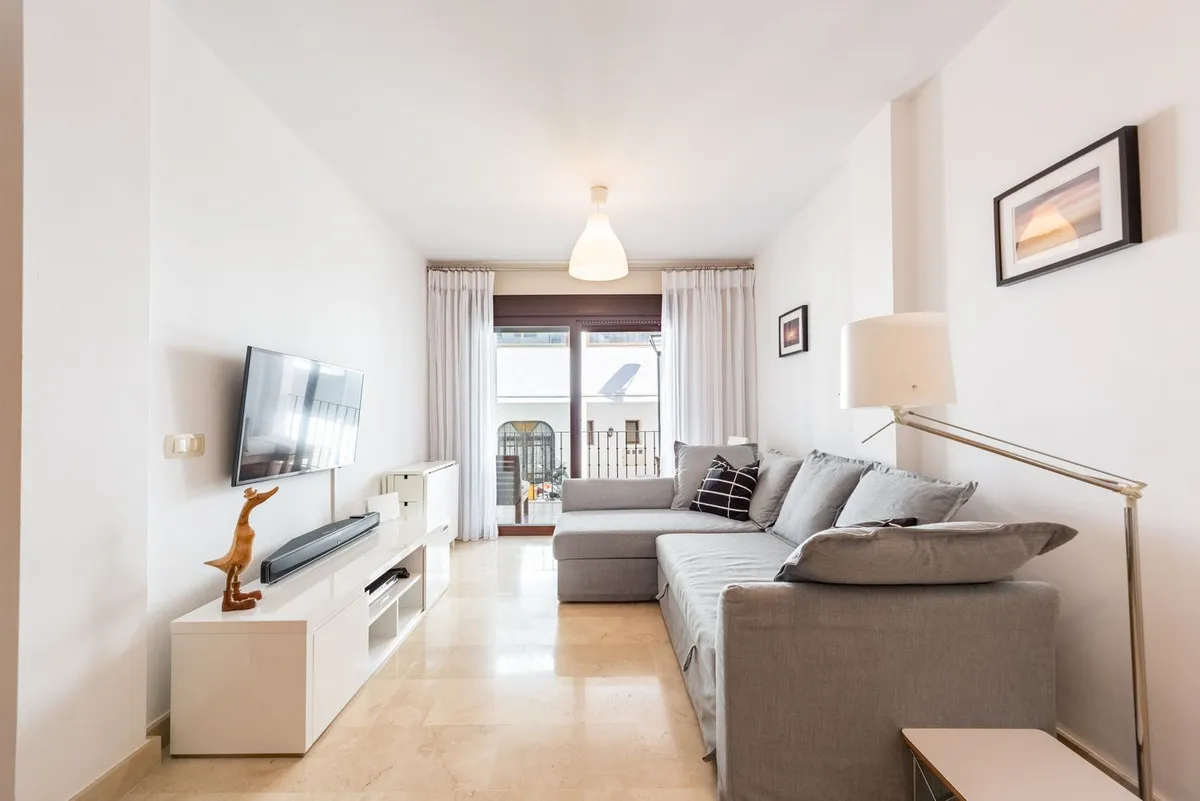 c1ca92be-47c1-4003-990e-1b5f0afe5127