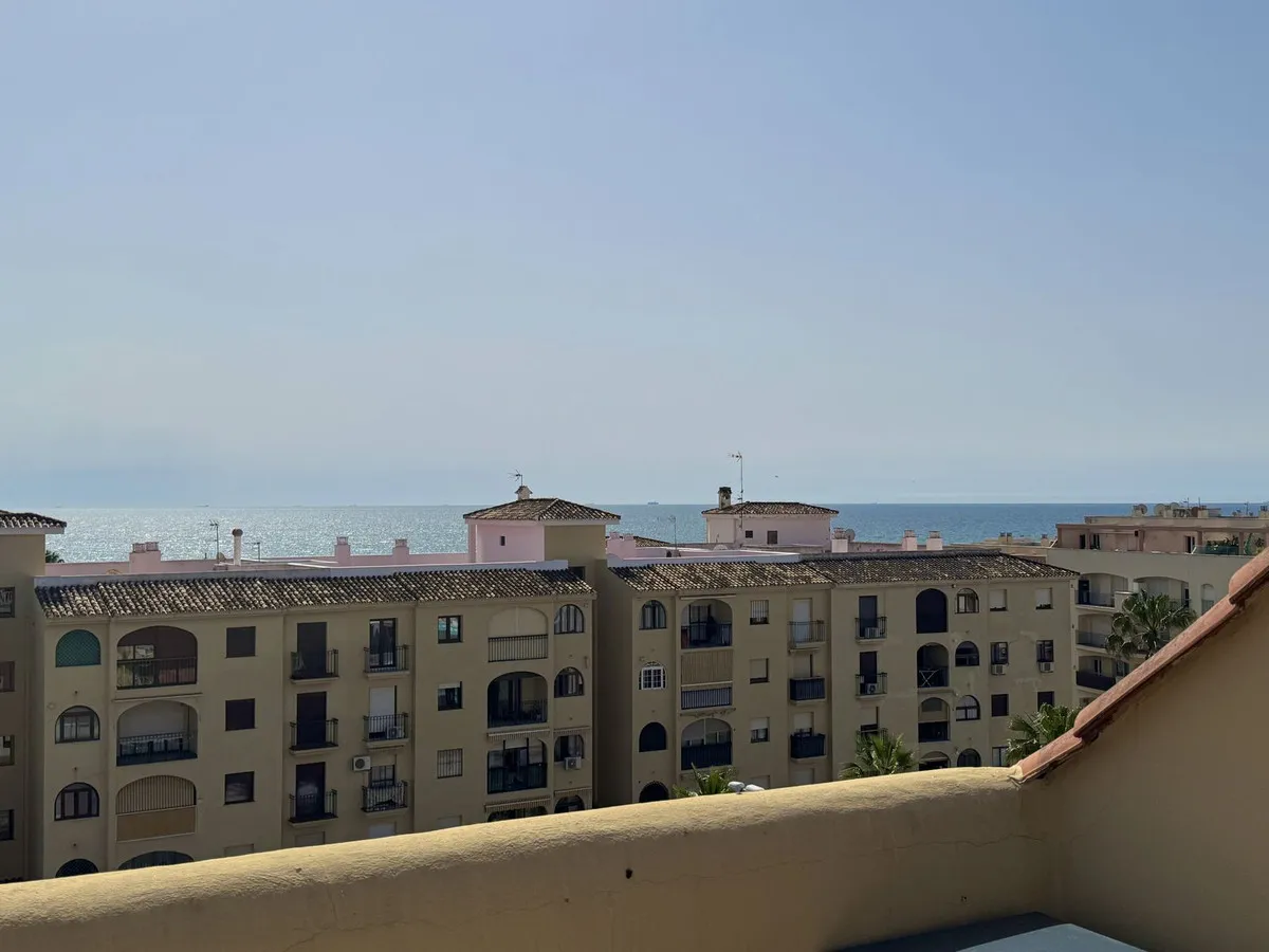 1cf1d2fe-260a-4f95-8b52-adeca552f8a9