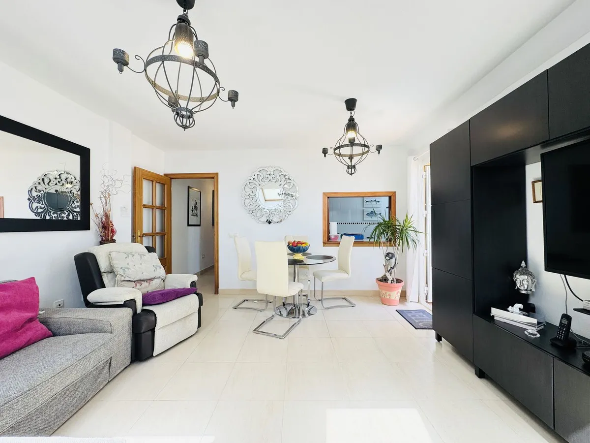 a5563bd5-a048-45a2-a04d-b5624f5f1c21