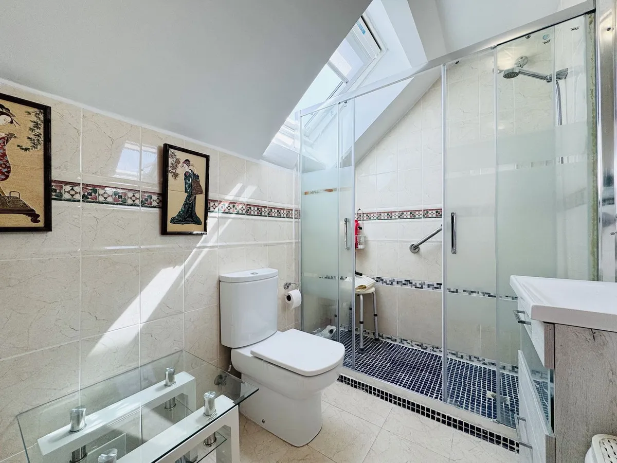 f17a0a66-4cd6-478a-8ad9-fa7b66f445fe