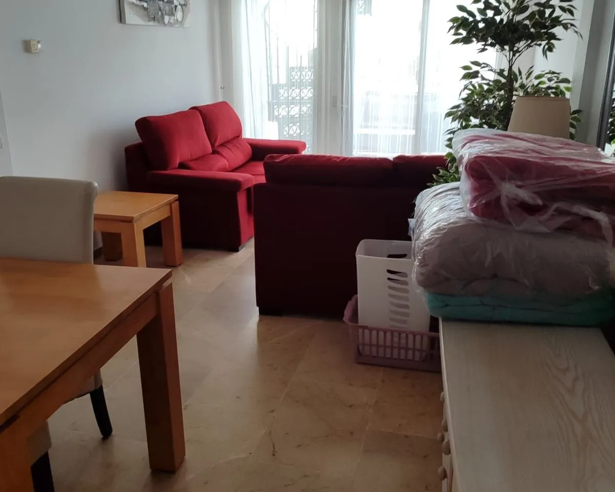 b7dc65ce-38d9-459a-8b9b-ea1983021e9b