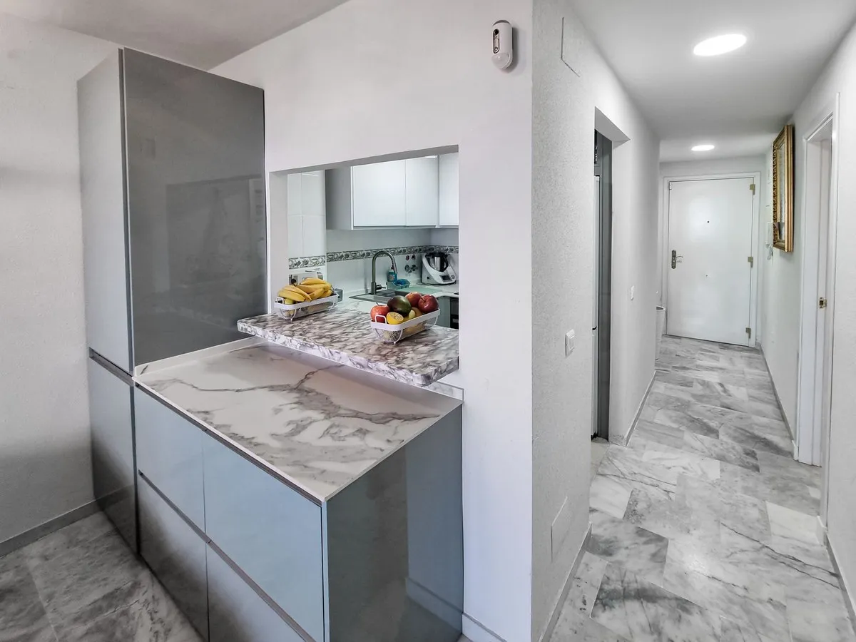 04801713-8e14-434d-af40-8a813594a79a