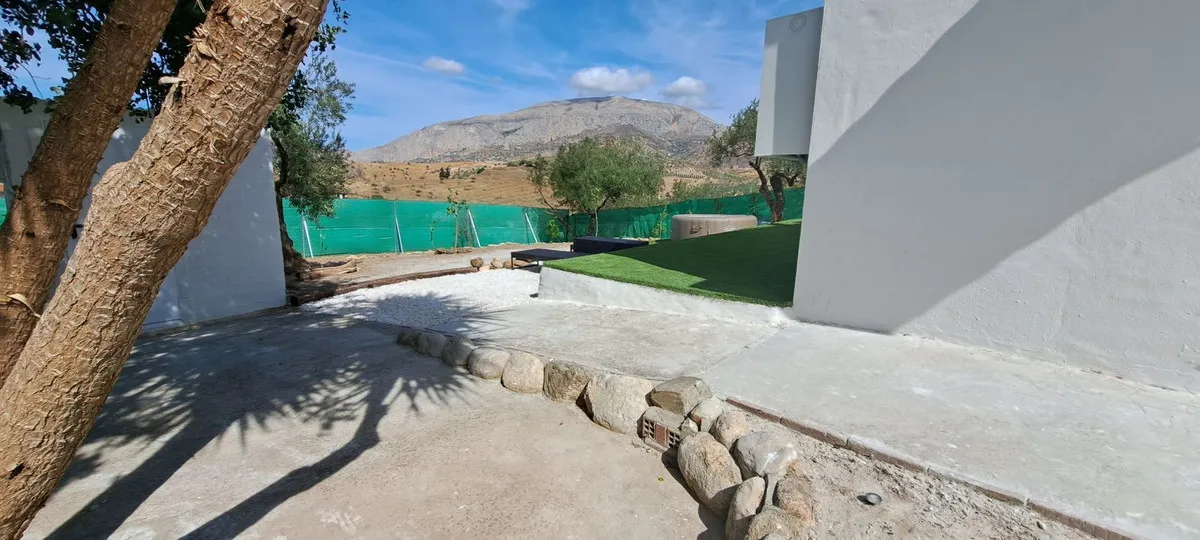 26f82f24-c286-49a7-89da-bec459fbf2b7