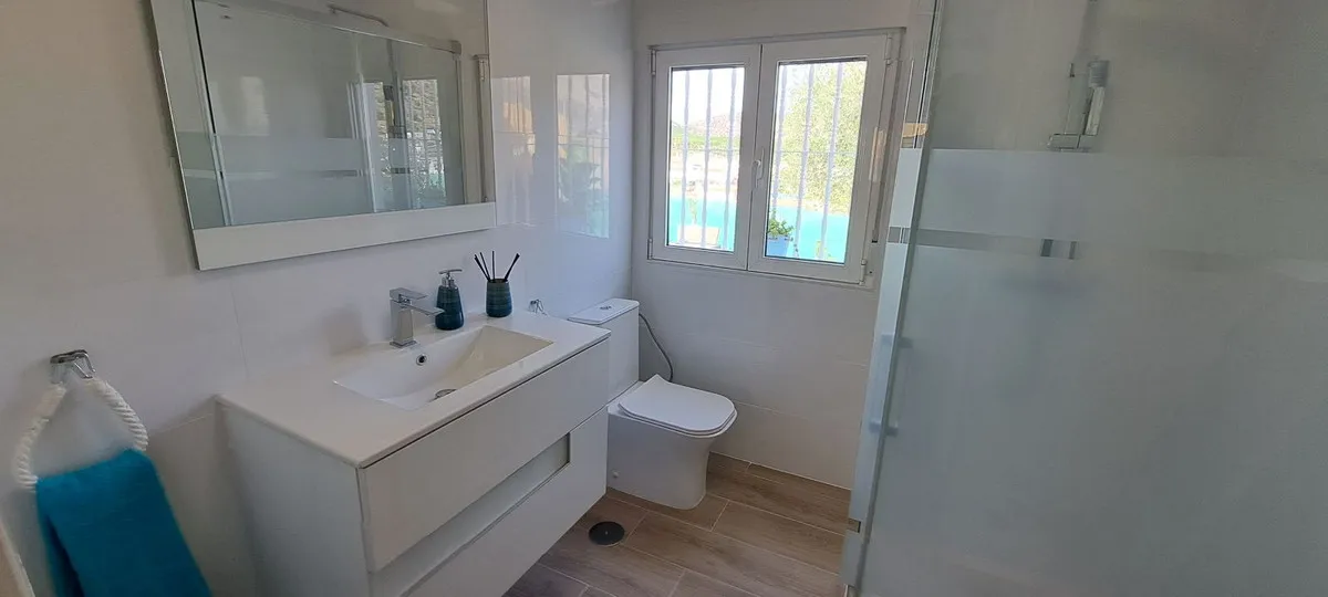 ad1298e0-1a7b-4f41-bccb-87aa8f13ed68