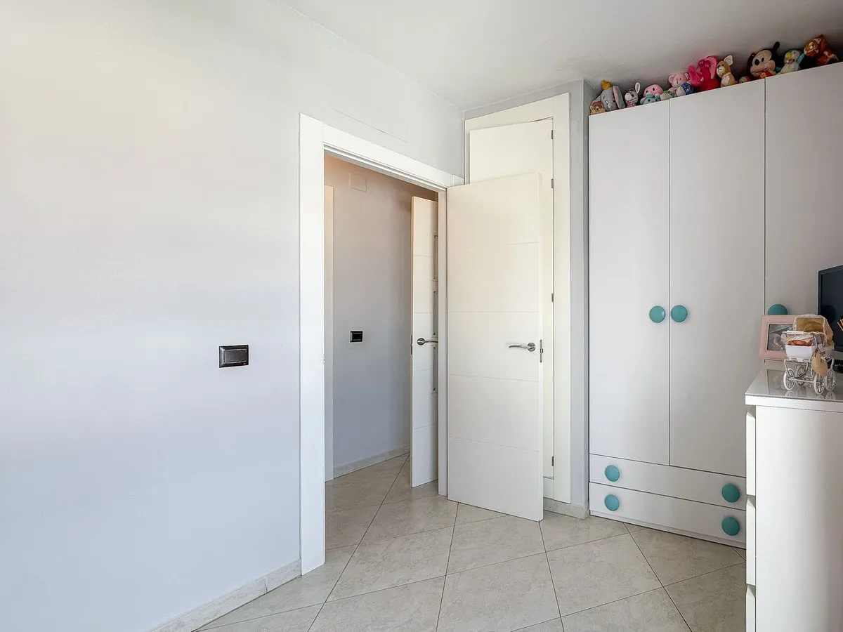 1b484538-46cf-4214-a879-c4622d7056f8