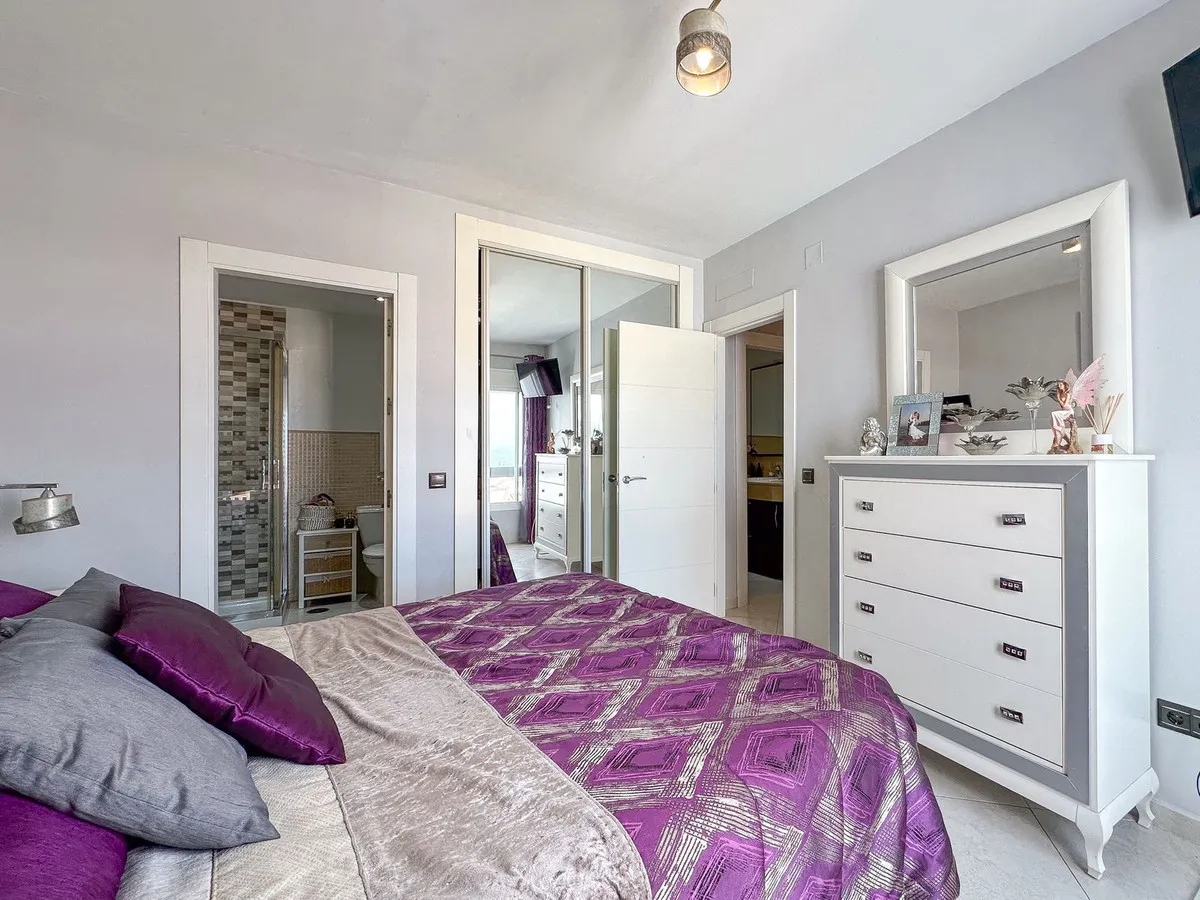 57bef5c8-f603-44fd-8ff6-64c457f5a049