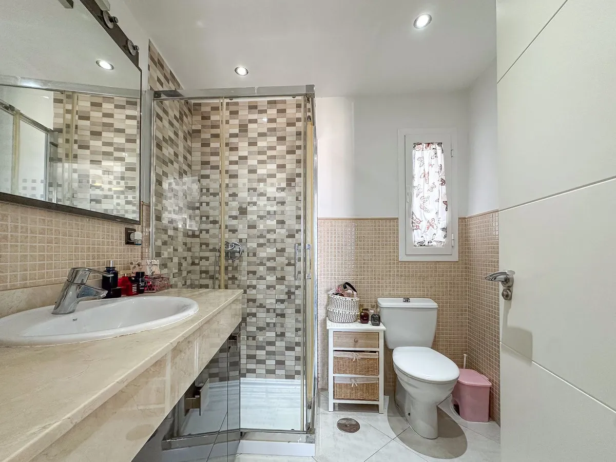 c67e039e-da5a-4b62-aa3b-6e6b5fbae0c0