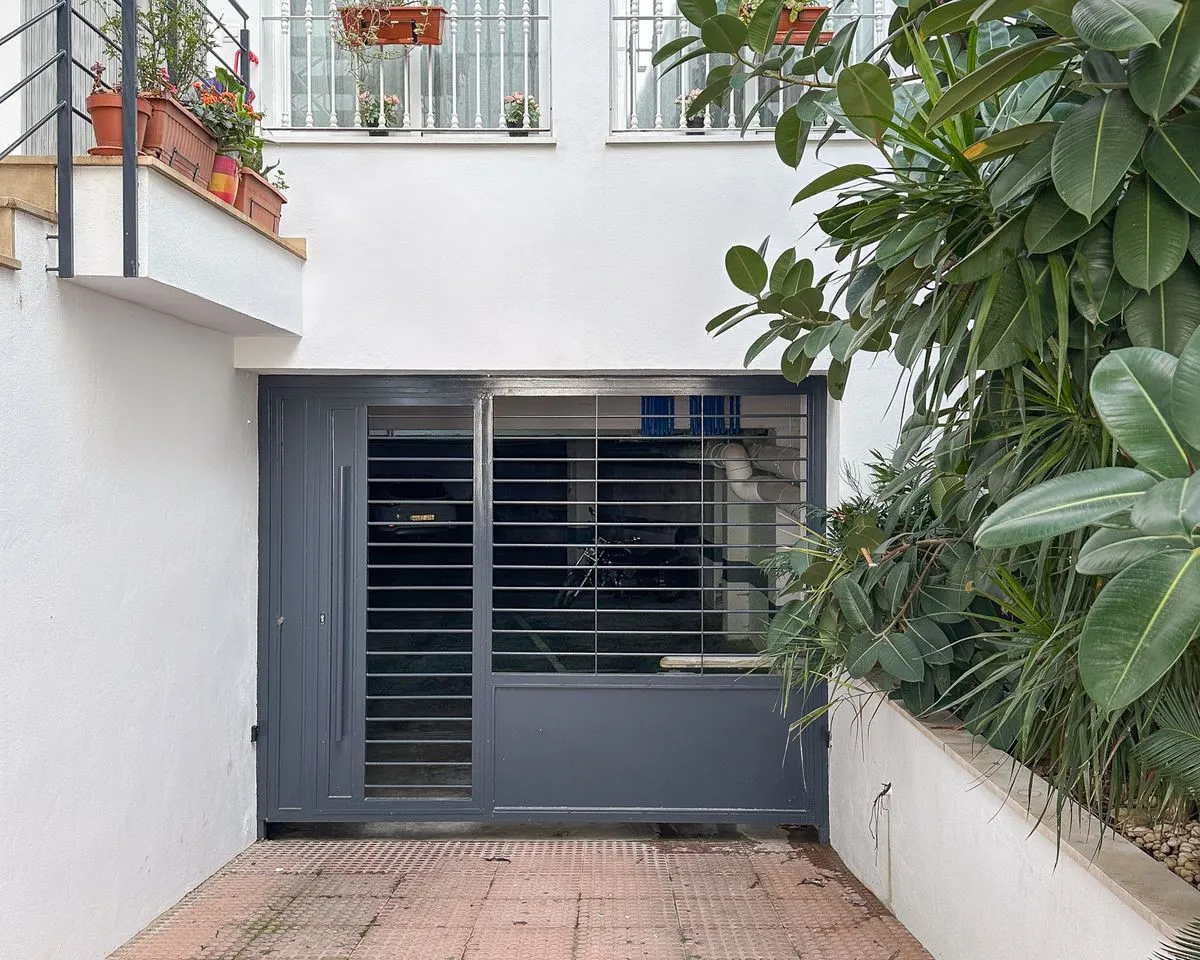 e8230b8d-a2db-4914-84dc-644328ac25ea