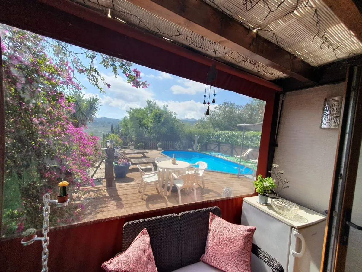 0f86d15f-8ed4-4e6f-963f-817f80cfc15c