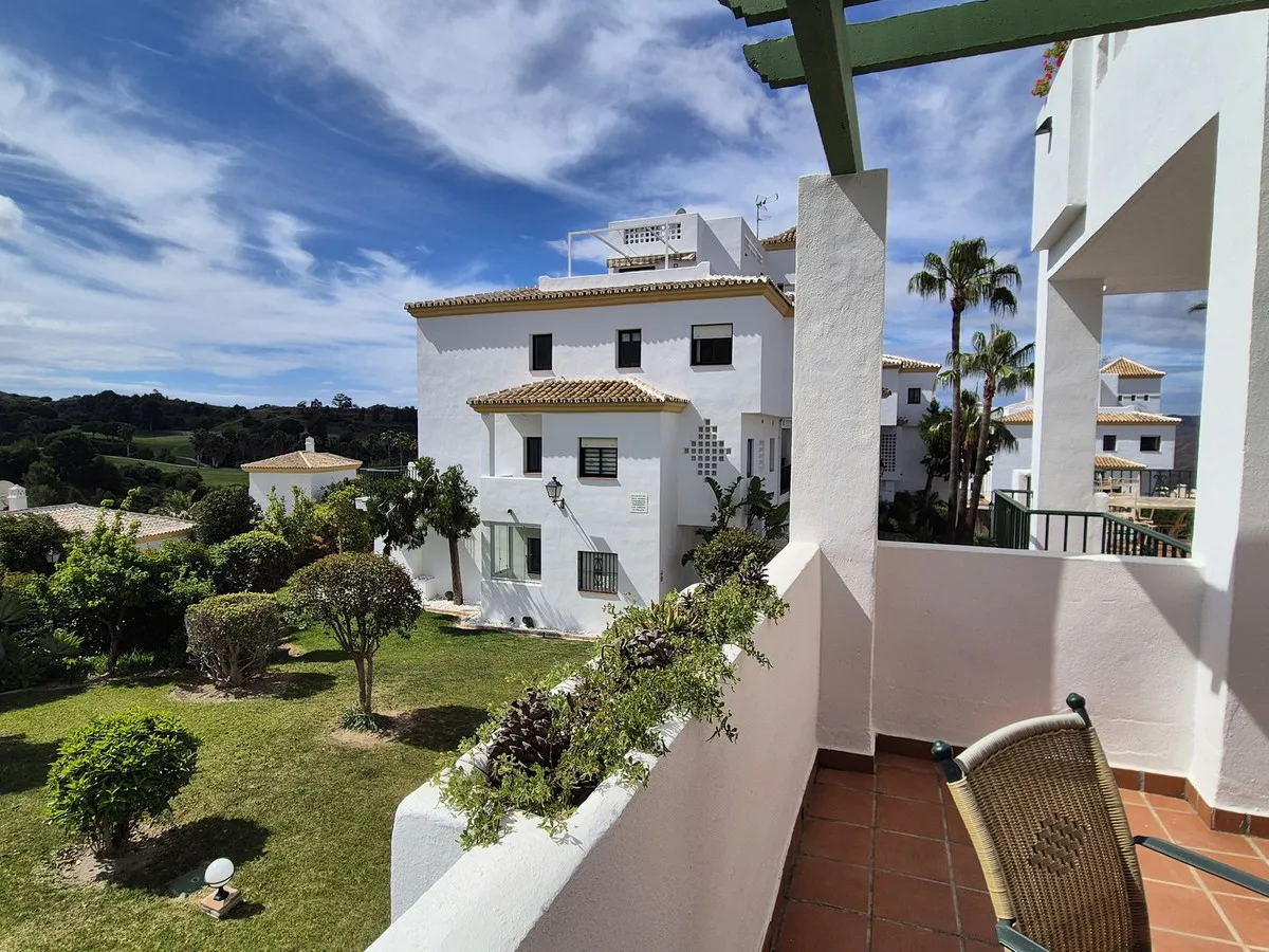 54179115-a897-4b7c-83a2-21b4b282f80d