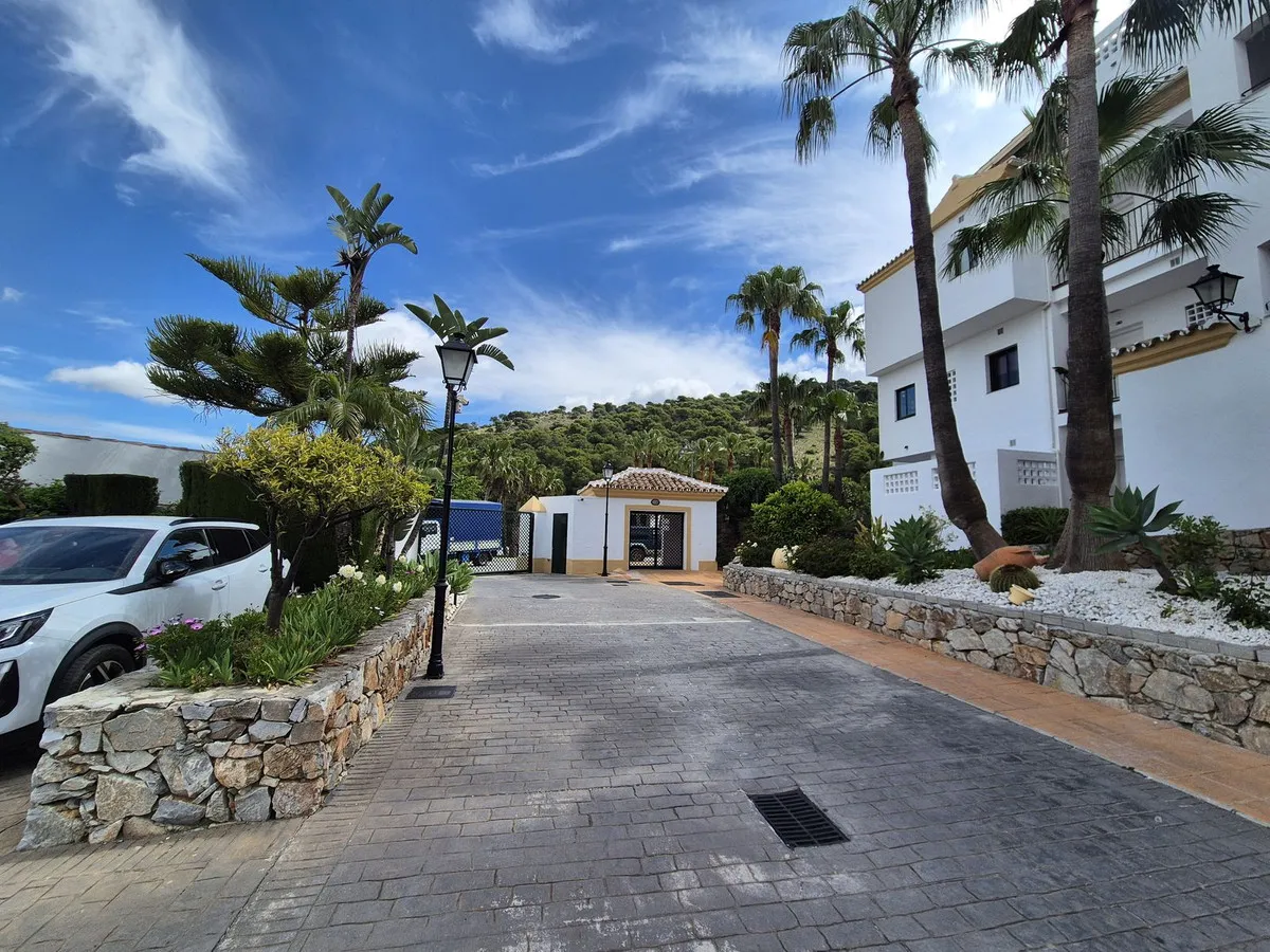 6d7f9552-7d64-4a50-ba69-a65592d882fd