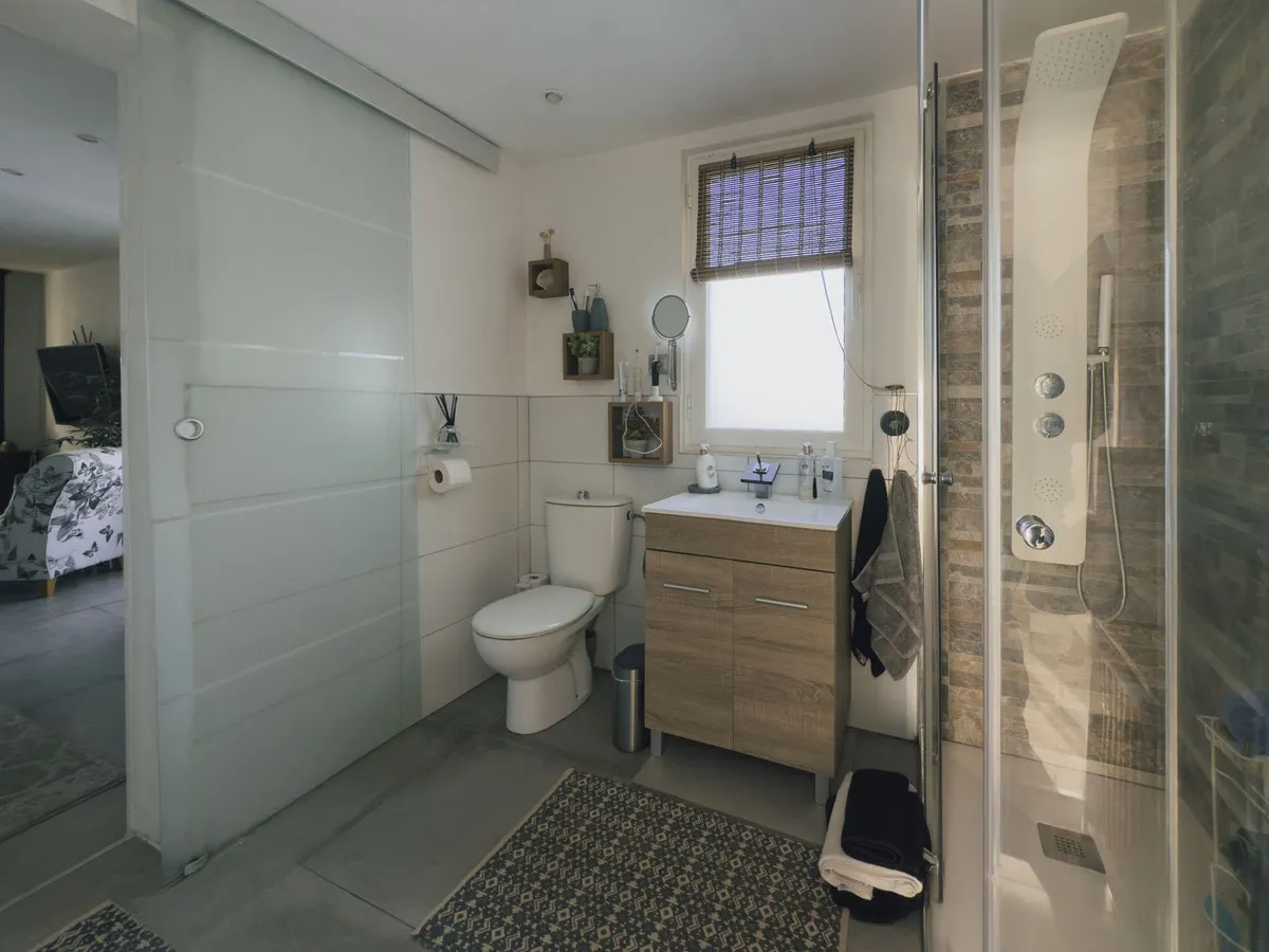 d35d27c2-3604-4cfc-bdc3-756e2803480d