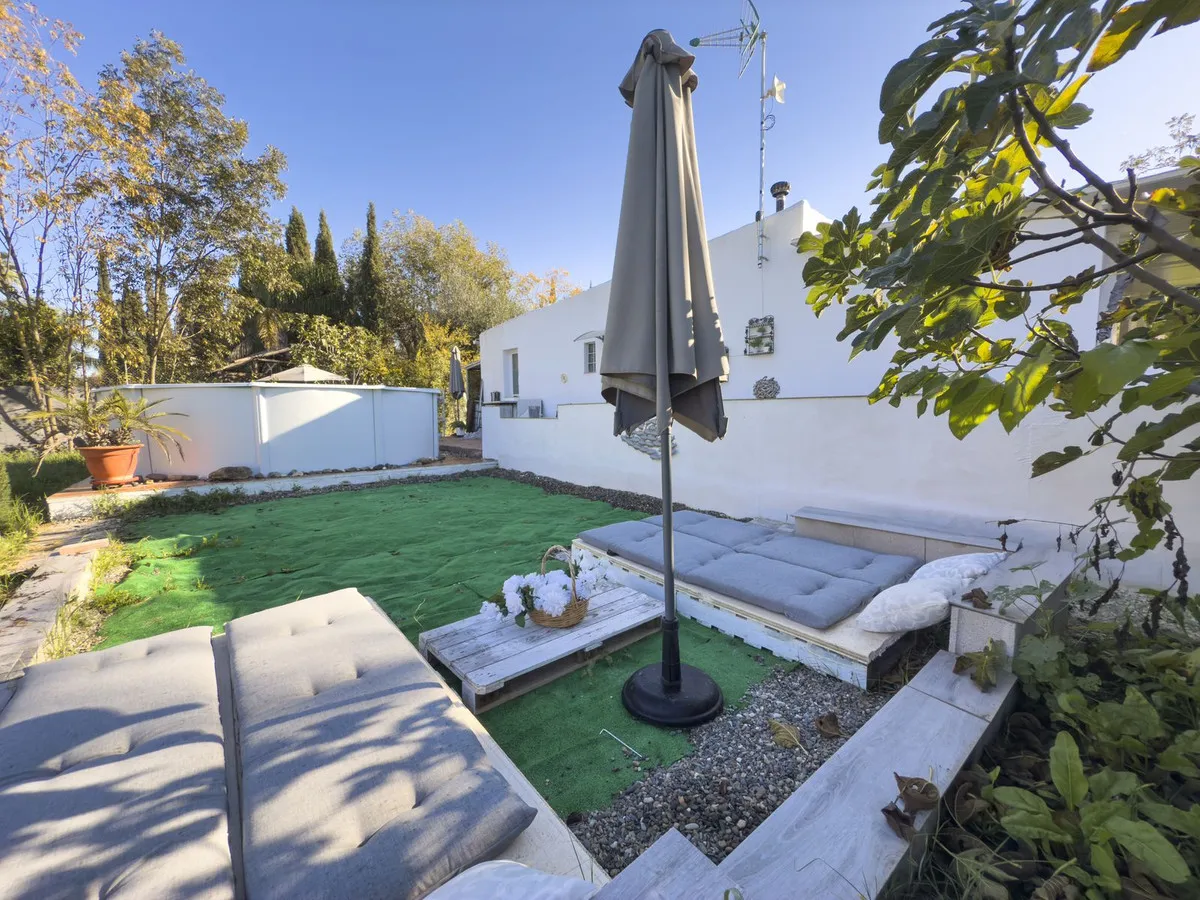 e3231432-66b3-41d1-936c-4279f85723db