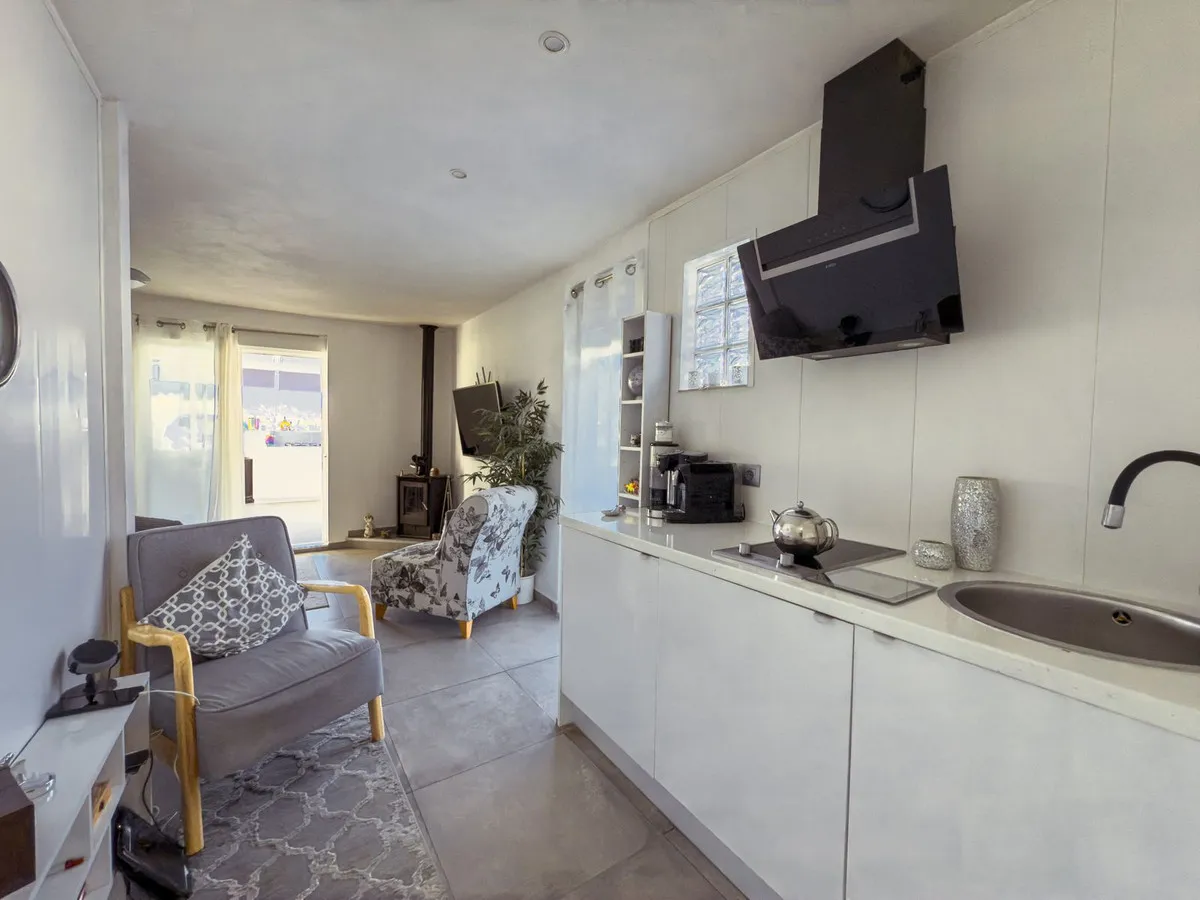 f1bc04da-caec-4e64-b572-8dc7fe651c01