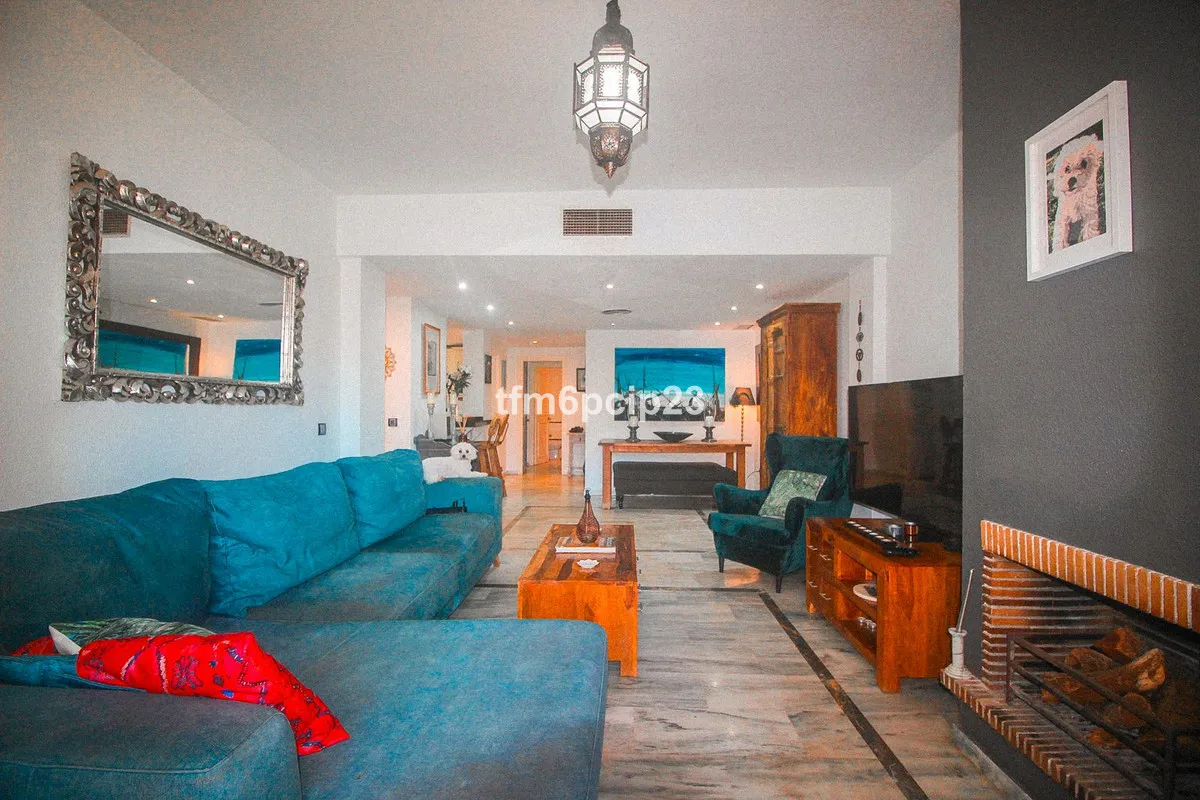 073cadba-31c0-45fa-9033-35a2bdef46c9