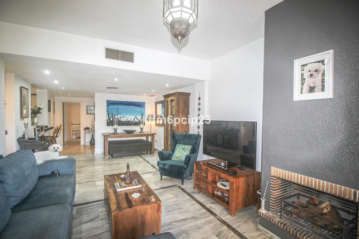 0fb2fa73-e75f-4ede-9541-456b88f81440