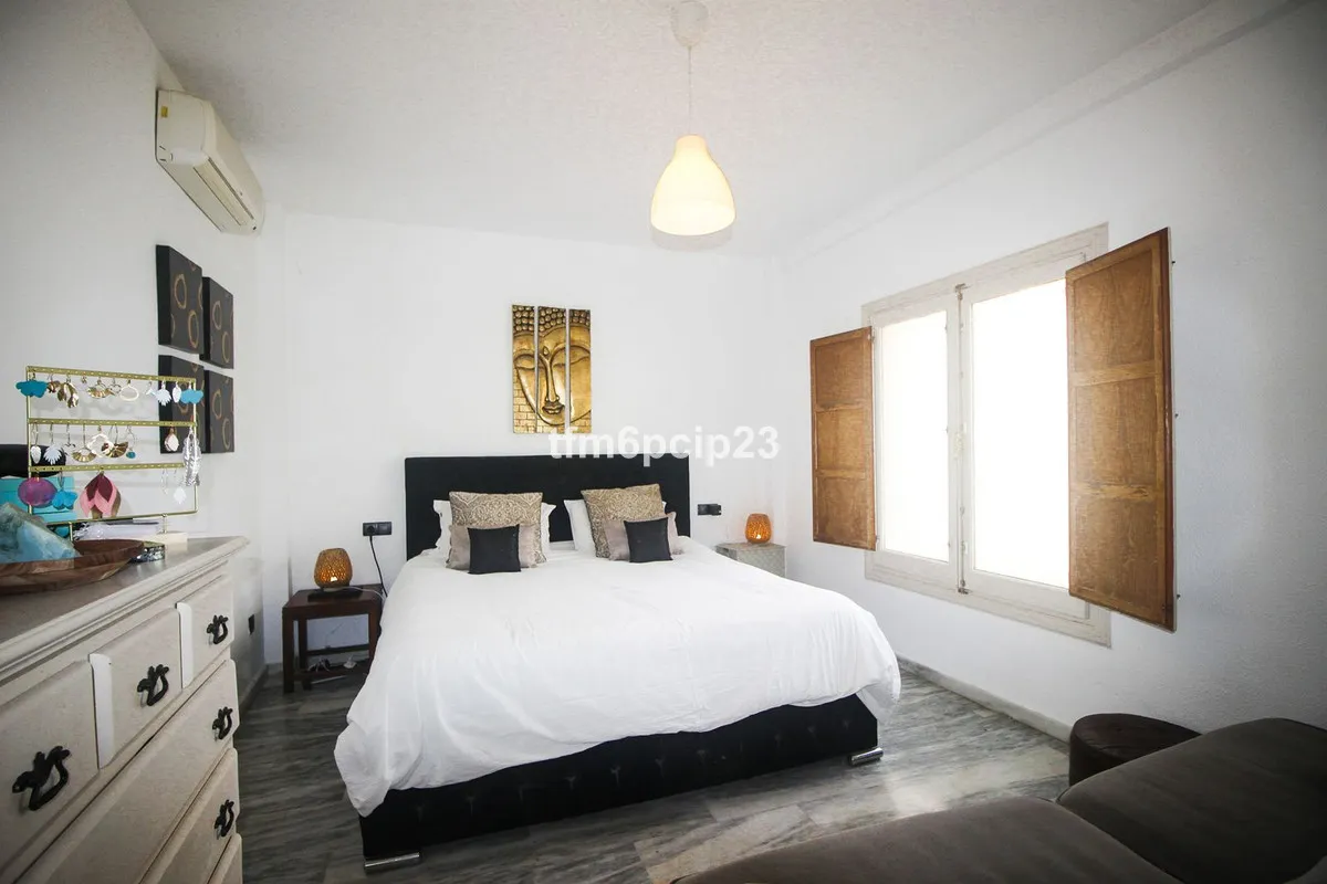 1d97380e-6446-46ea-a1fd-45e0f7fd1c2e