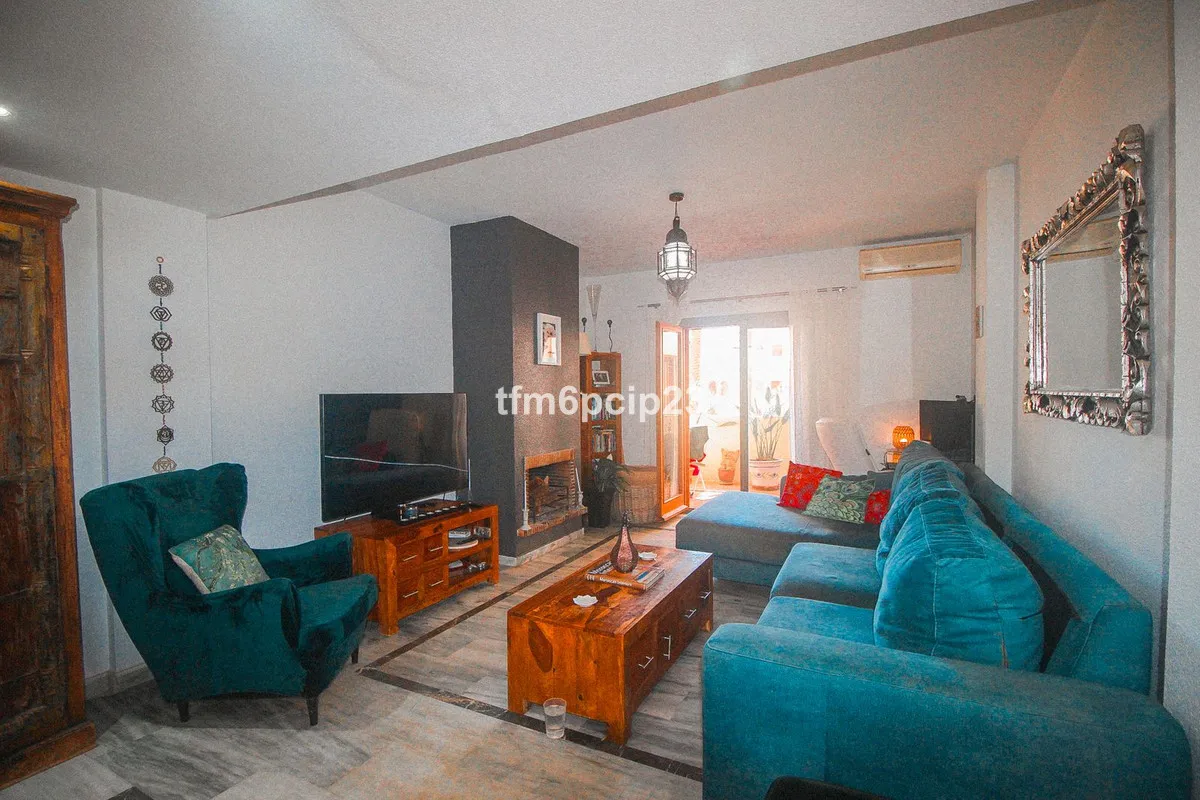 ba9d3995-c8b6-41eb-ba75-5f42b1bc6d62