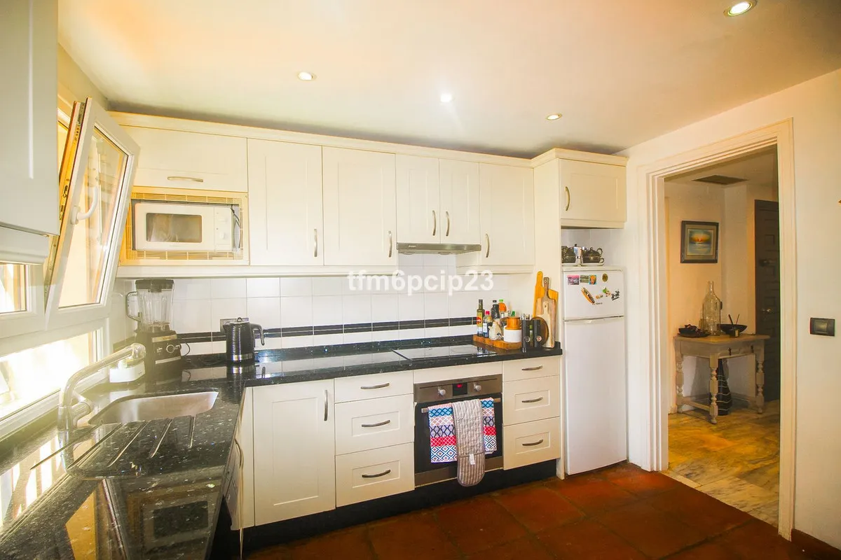 d0f54fab-5809-460c-9a41-e81c6a8a940e