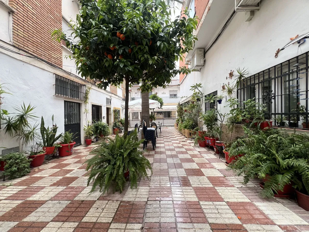 1021d8a2-1c27-4599-af52-af700eac7068