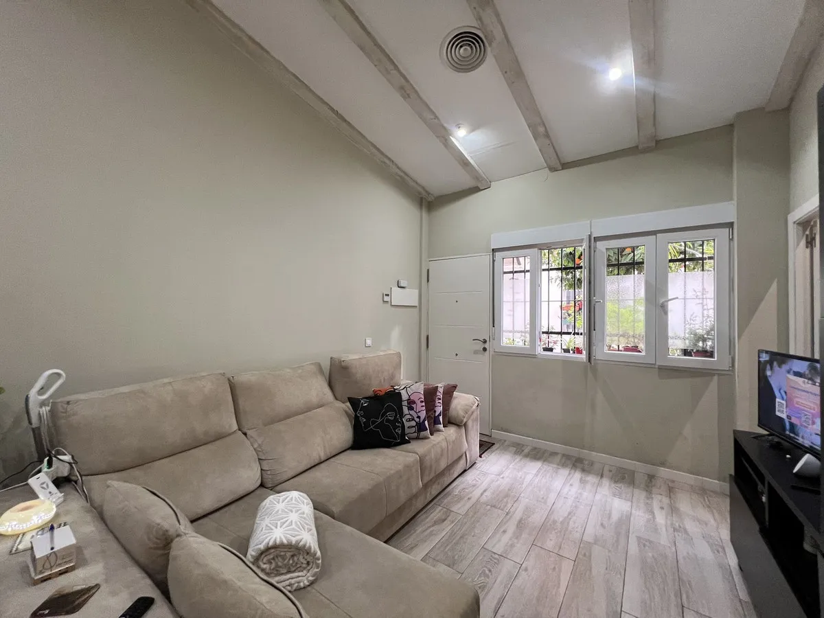 ce05f3c2-1df5-4d1b-a0b4-540806ecd6d4