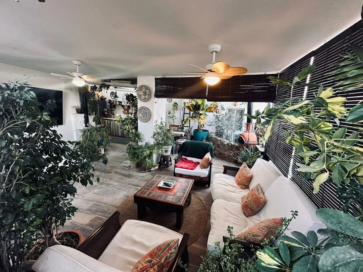 358e6ede-5840-4a30-b1e9-2db003b7ae77