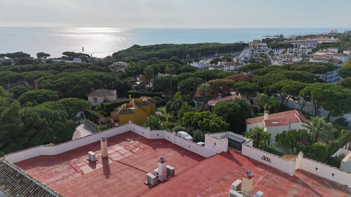 2e944080-dbb0-45ab-a57f-64425fa3c309