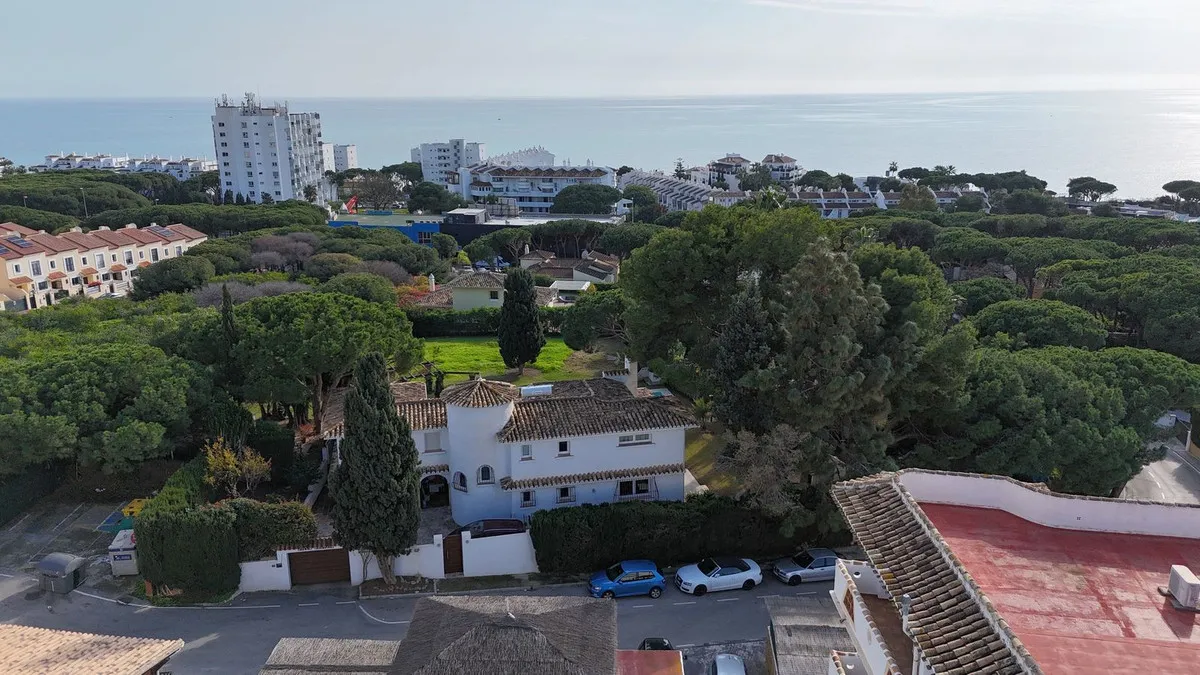 5c02ea3c-c1ff-4644-b19e-147fcc44f730