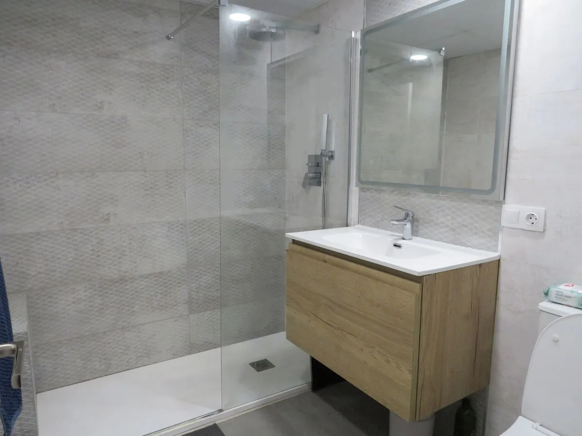 f7748cbf-ca38-40c5-bfe2-423c3cce76bf