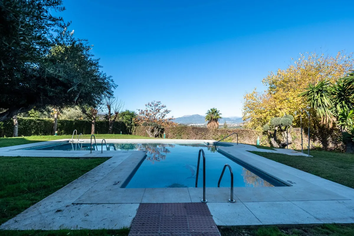 0e1d11c5-4803-4d93-a6ec-73a6cbdb1c1e