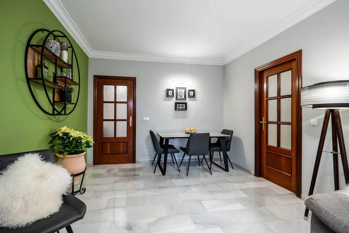 8fdab0de-0ea0-4d45-b655-4eaa80e93f23