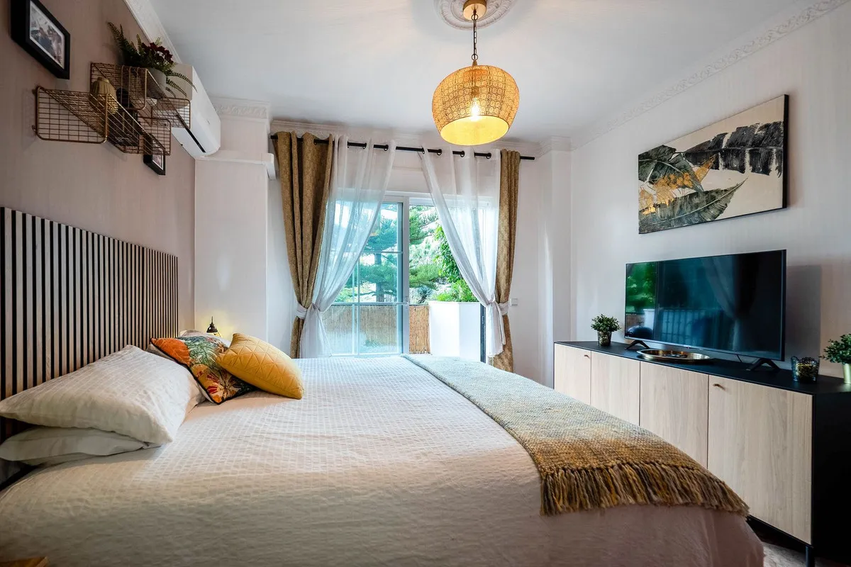 b1a5e27e-5b6b-48c3-b99d-12d5588d92a4