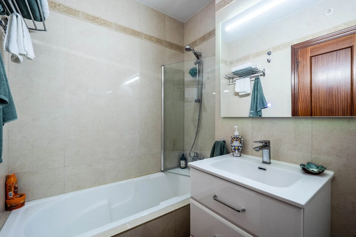 dbf4d7cc-ea98-4ff1-ae26-7582f22a00f2