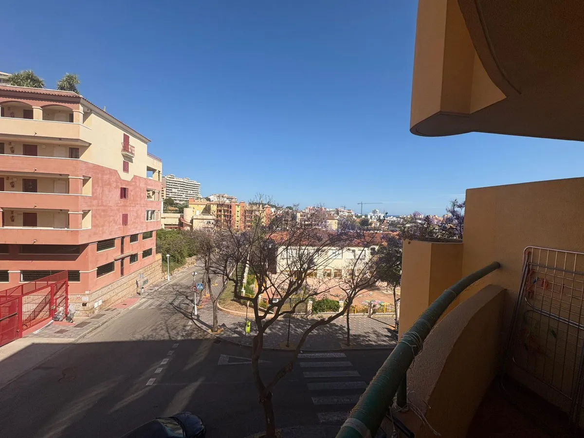 74e4b65f-14a4-4a83-ab0b-0a9c60d828ec