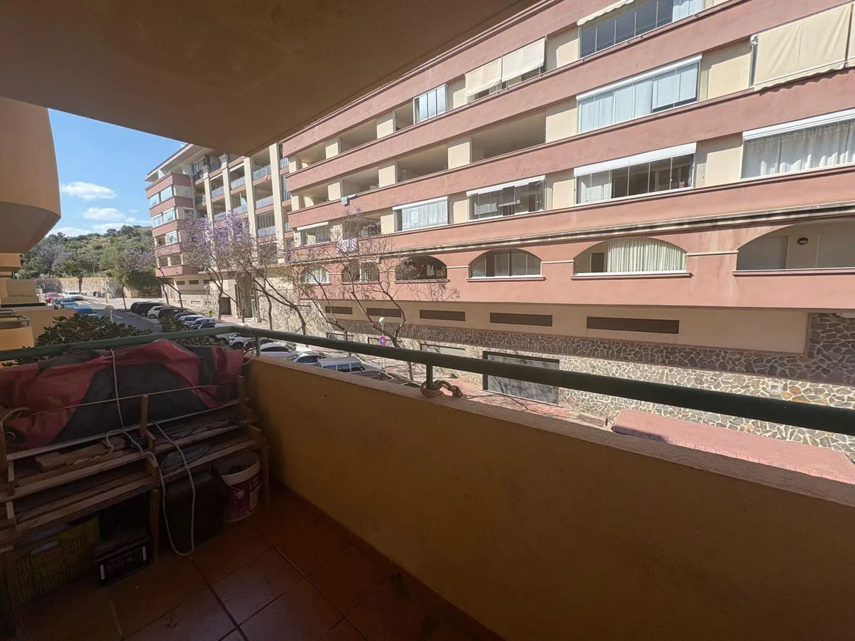 dab23568-1258-46db-8cbd-7de446675144