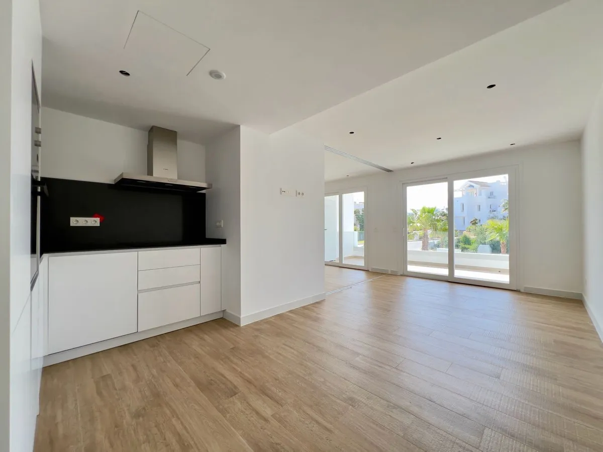 f52fdc84-dbe3-4093-891e-78fa53fc319d