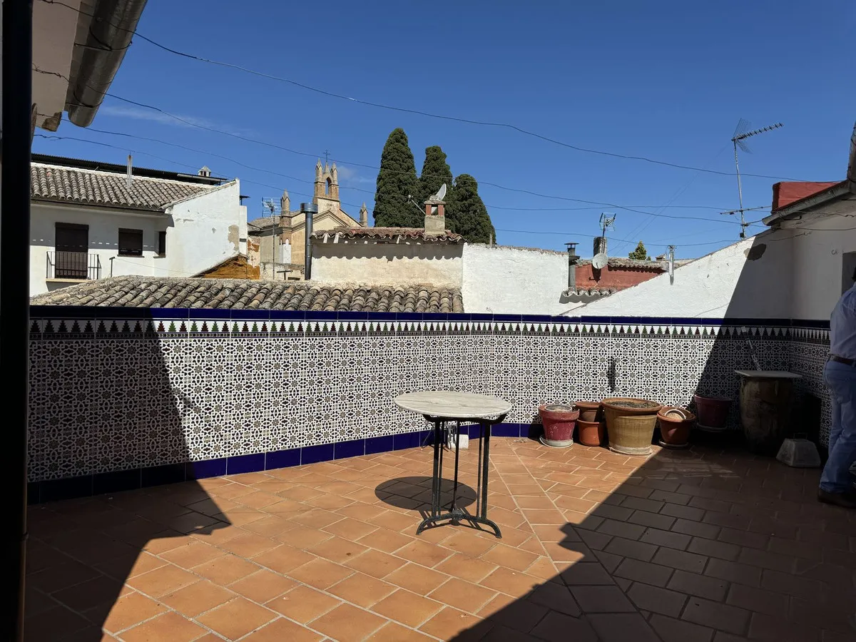 b7a99dc5-1222-410c-b68e-755a00d321e0