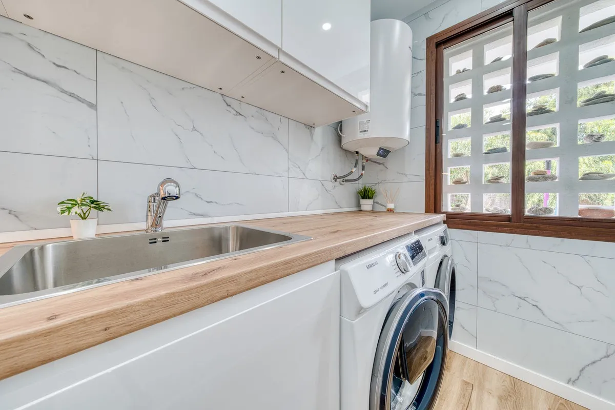 3c417b3e-dc33-4bf4-8a1a-f144319a3761