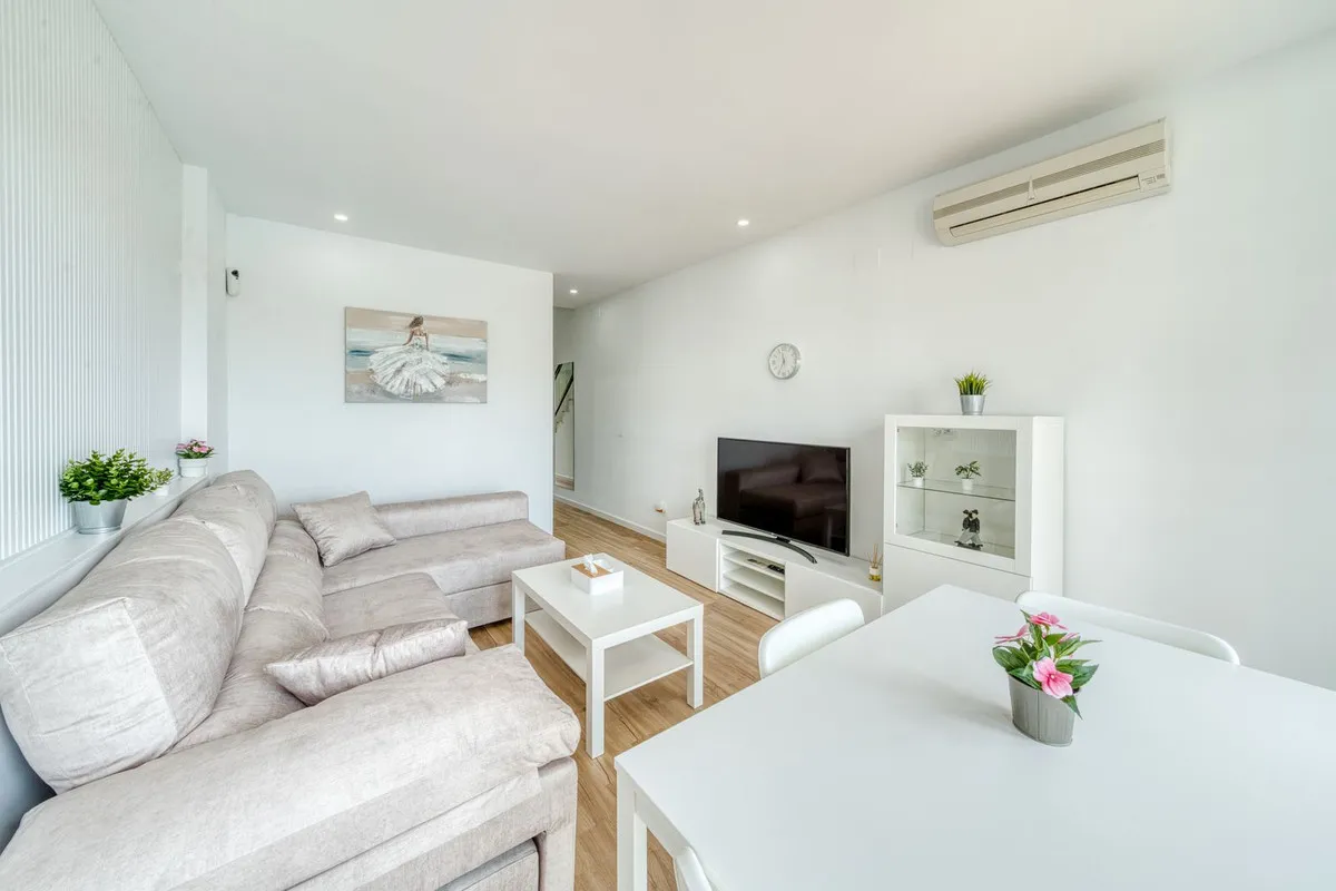 772712e9-b05c-4b2e-a9ce-dd5afda83209