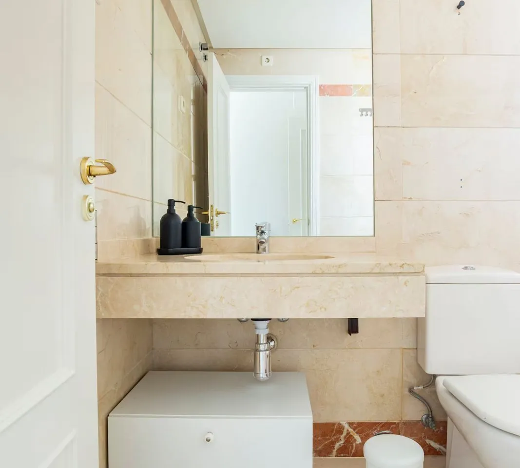 d0b5816a-d7a2-4a34-a93f-8dd4aea328cb