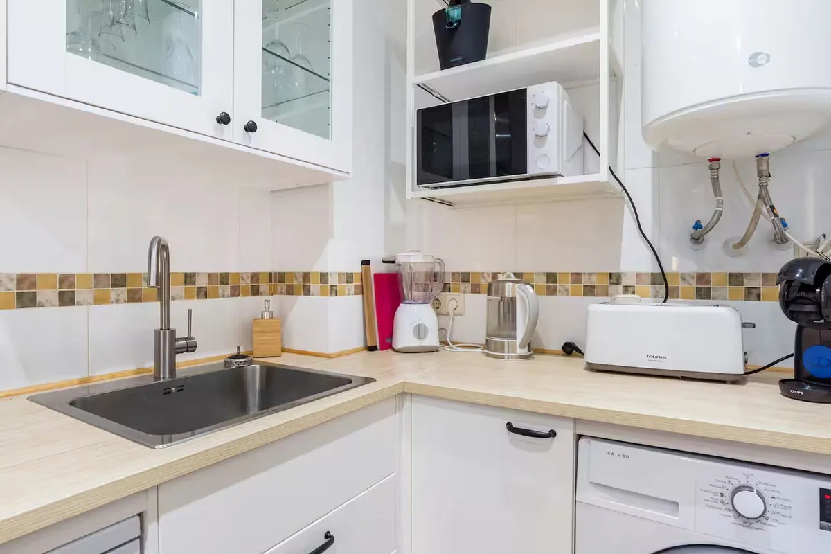 e0ebaf8f-c2bb-4e09-b150-c754a24d604f