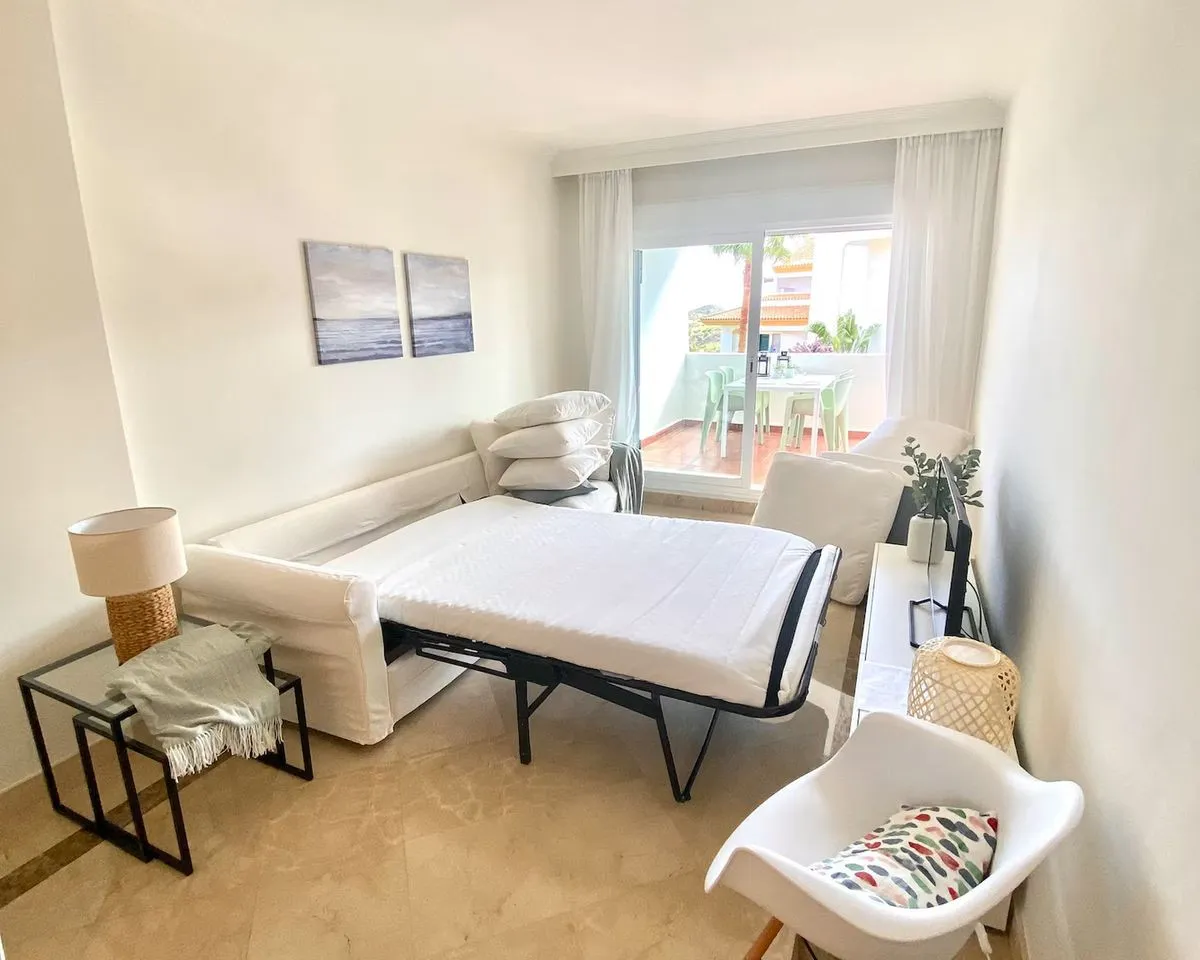 fcd58497-d0f4-44ac-909e-4b26007750b7