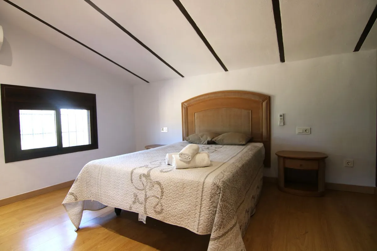 d1119e01-d5ad-4e59-9b40-232d75e4ccde