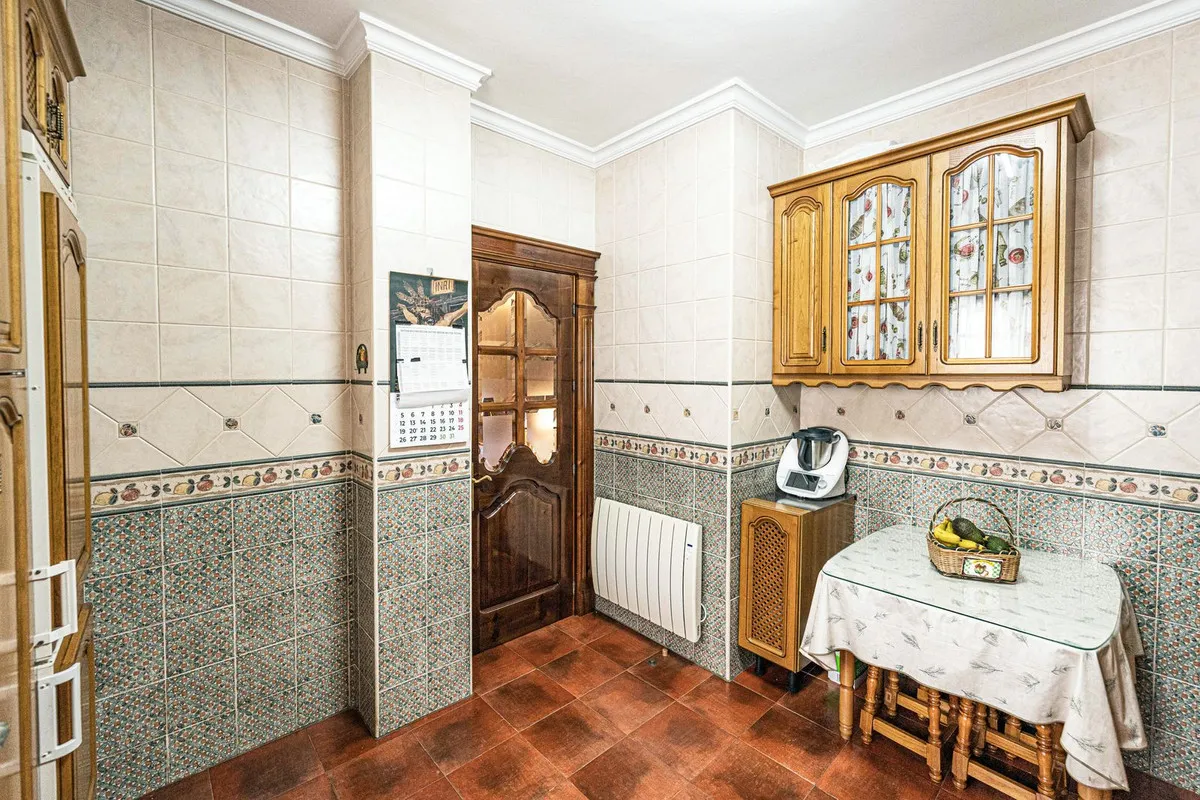 912ddb76-f534-4e78-bc6e-d499e884a46e