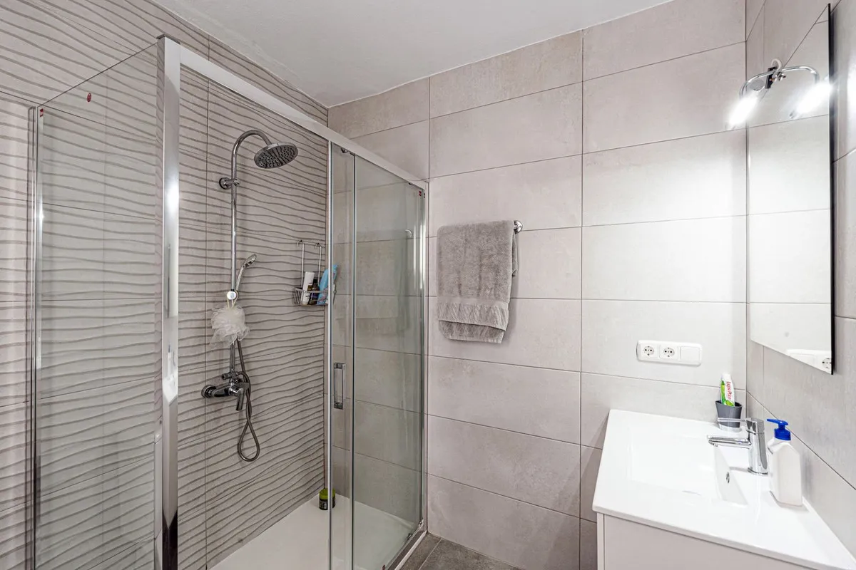 97c1dbb9-133c-4a63-815c-40ef24417587