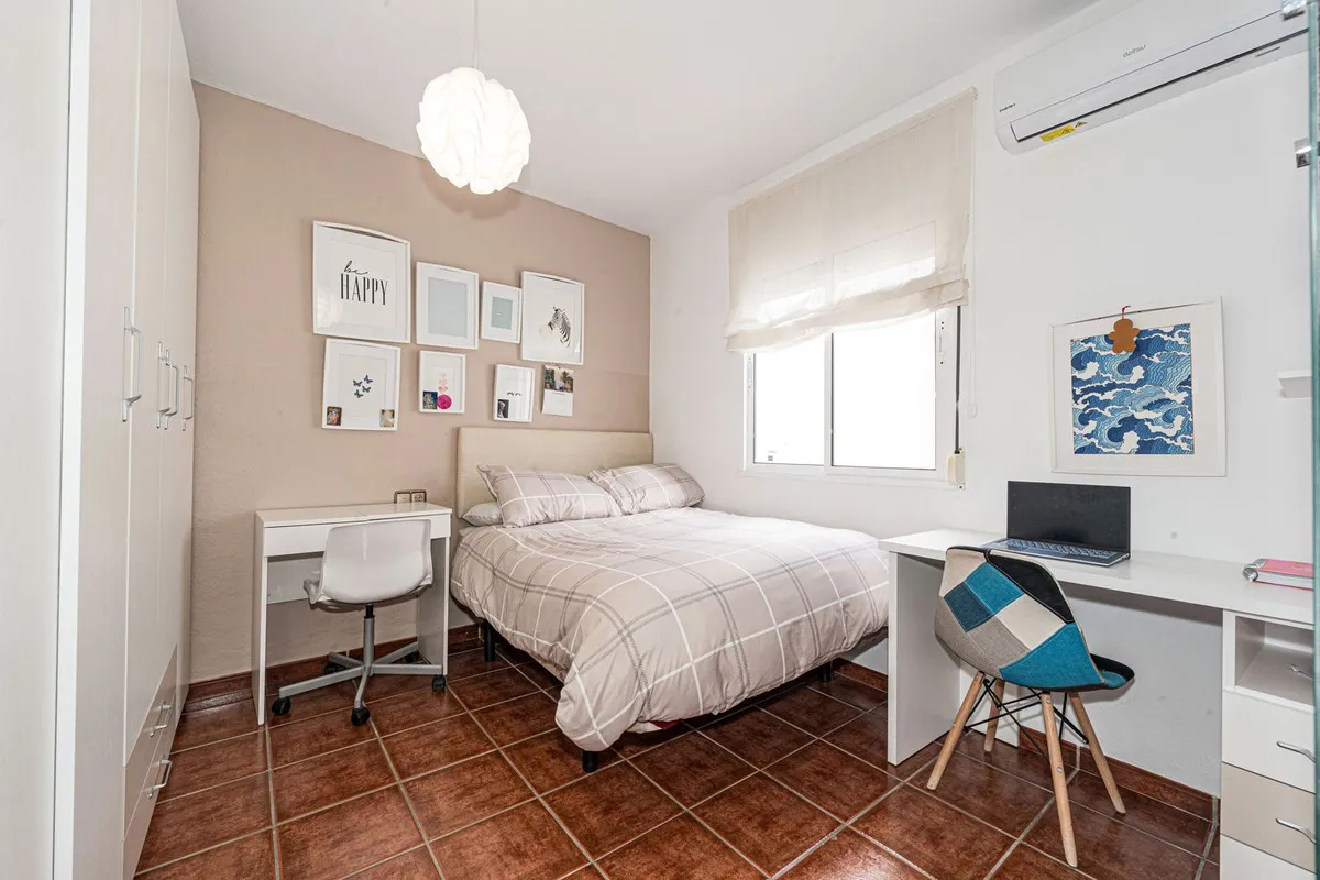 baa974e0-9d26-4052-91fe-b3a543ebe26b